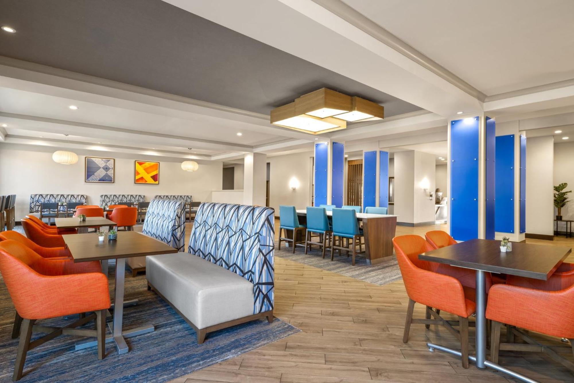 Holiday Inn Express & Suites Aiken By Ihg Exterior photo